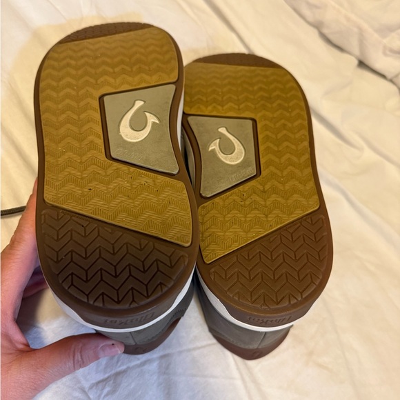 NWOT.   Olukai Papaku Mens leather chukka boots.  Size 12 - Picture 11 of 11